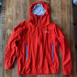 The North Face Hyvent 2.5L raincoat shell